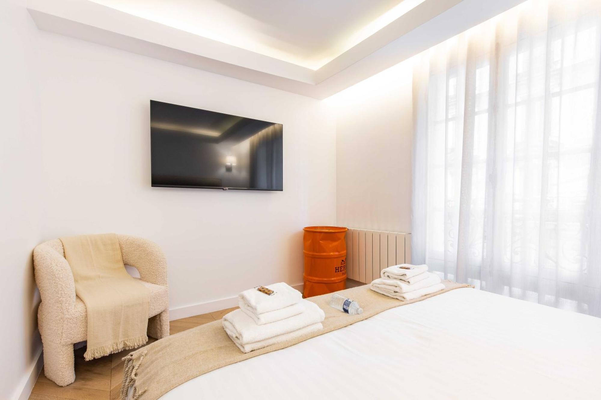 Chic House - 3br 8p - Ternes Arc De Triomphe Apartment *