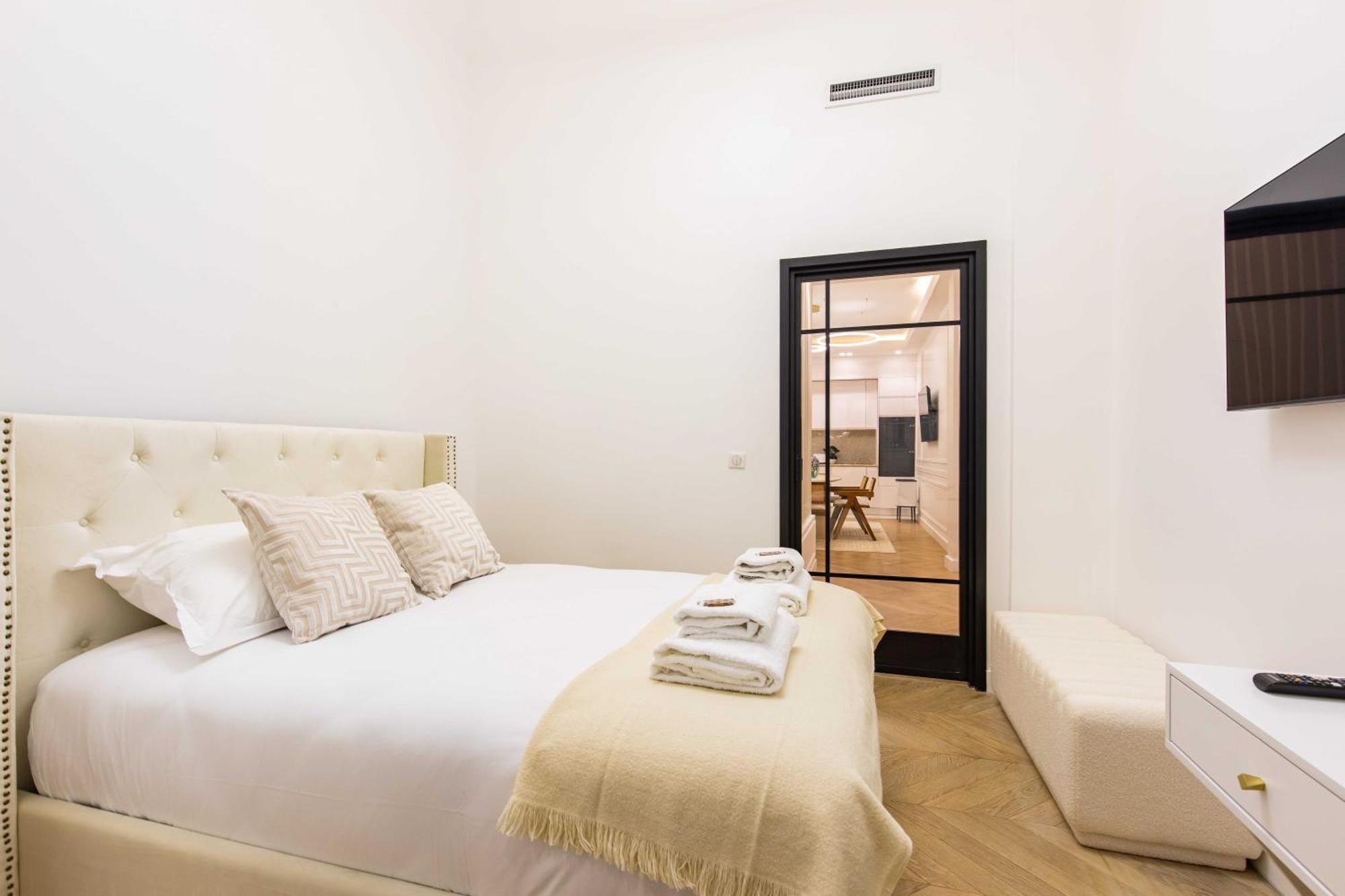 Chic House - 3br 8p - Ternes Arc De Triomphe Apartment